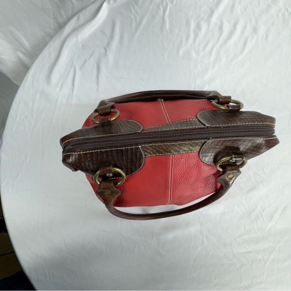 Puntotres Red Leather Large Rounded Satchel Hand Bag - Picture 3 of 12